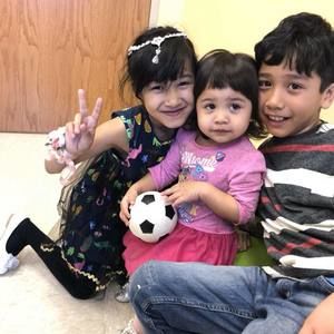 Meet your Posher, Majide